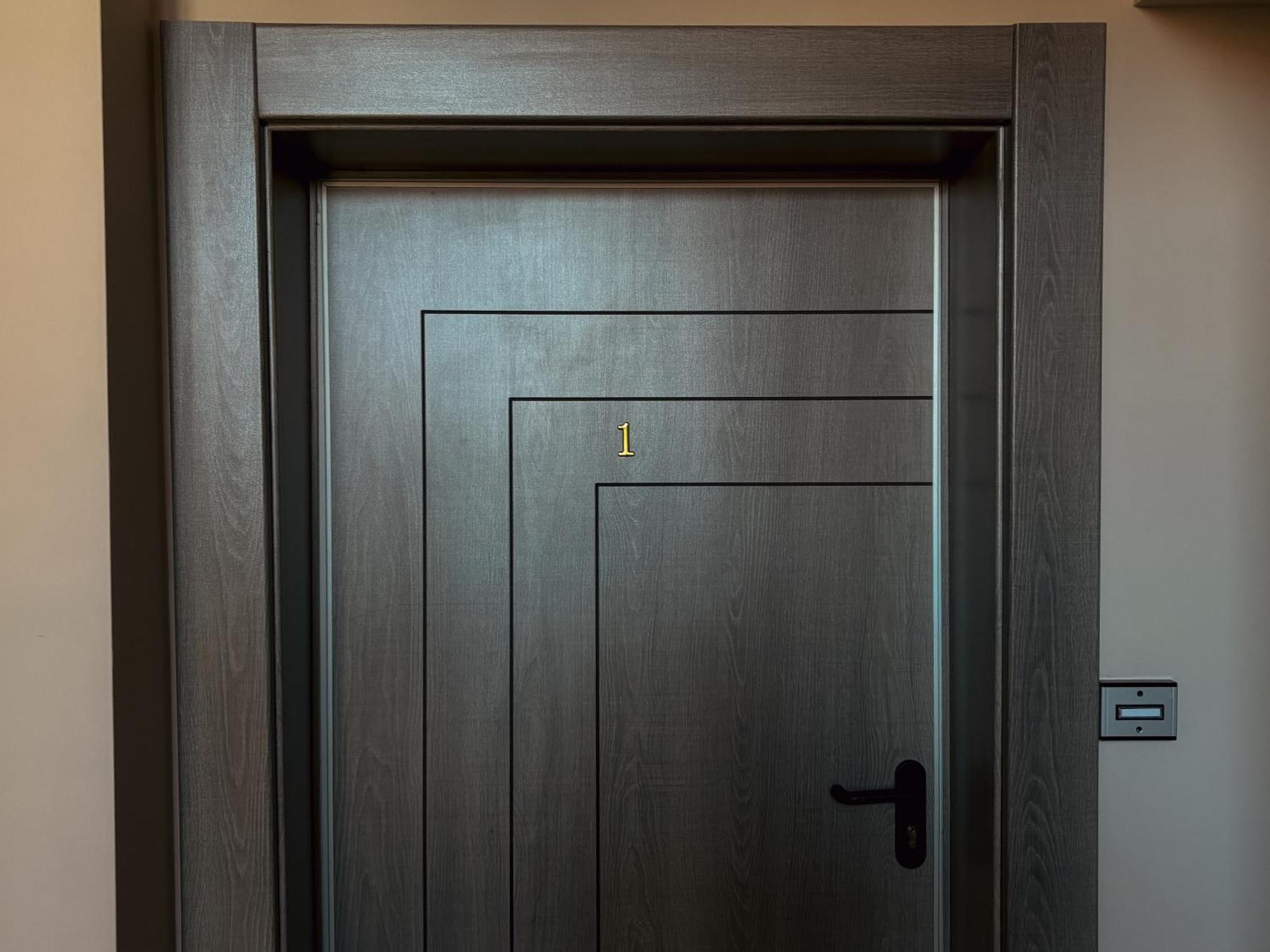 Apartamento Dariq Kazanlŭk Exterior foto